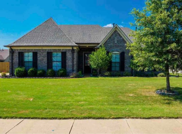 55 Whispering Pines Cove - Oakland, TN
