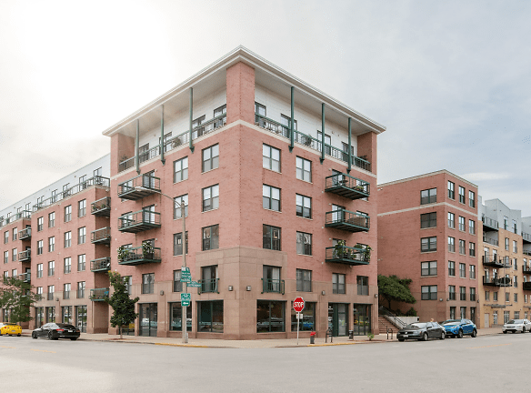 Jefferson Block Apartments - Milwaukee, WI