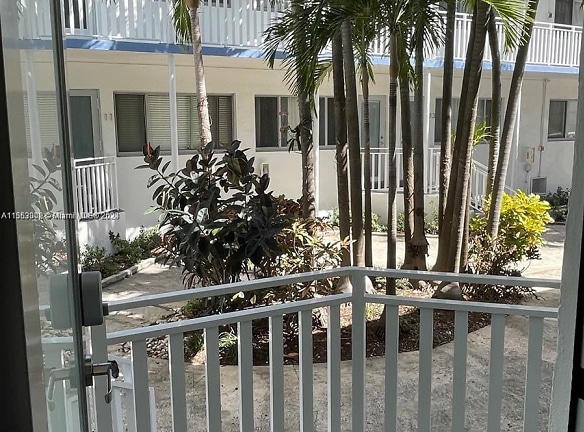 1840 James Ave #5 - Miami Beach, FL