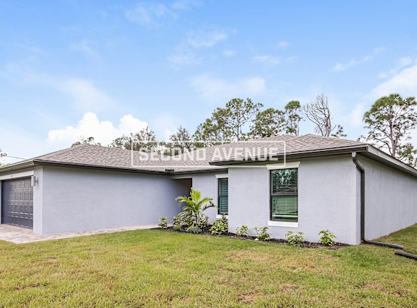 6351 Opa Locka Ln - North Port, FL