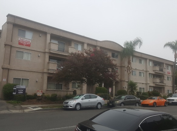 Northridge Westside Habitats Apartments - Northridge, CA
