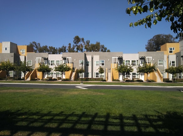 Tesoro Grove Apartments - San Diego, CA