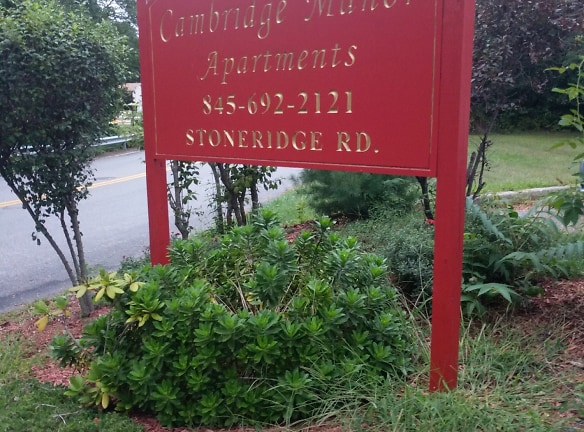 Cambridge Manor Apartments - Middletown, NY