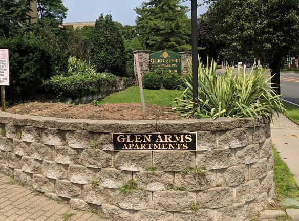 Glen Arms Apartments - Glen Cove, NY