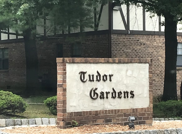 Tudor Gardens Apartments - Wayne, NJ