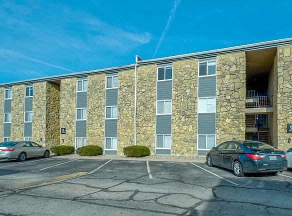 University Crossing Apartments - West Lafayette, IN