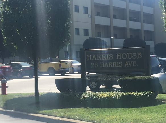 Harris House Apartments - Cranston, RI
