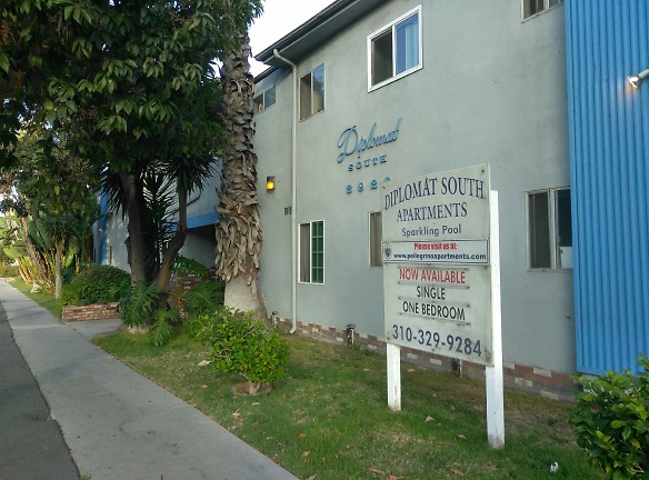 Diplomat South Apartments - Torrance, CA