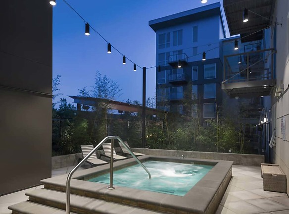 Milehouse Apartments - Redmond, WA