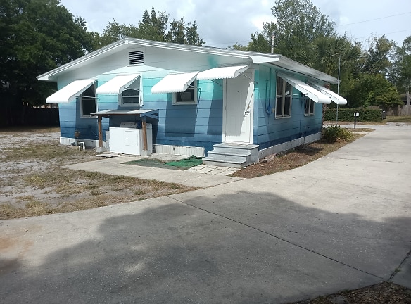 1526 Tilley Ave - Clearwater, FL