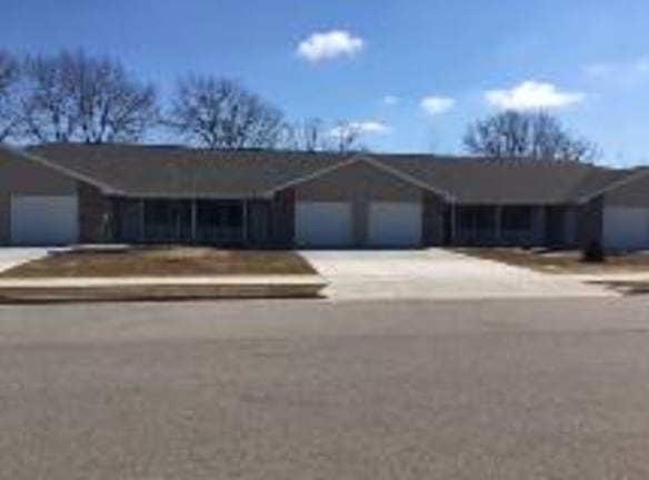 1221 Balsam Ave unit 7 - Tomah, WI