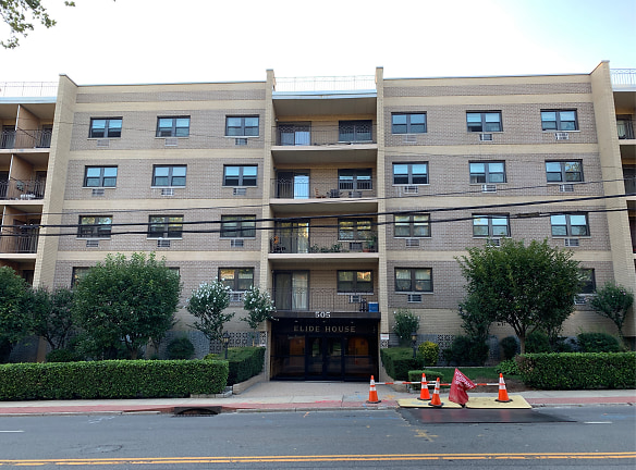 505 White Plains Rd Apartments - Eastchester, NY