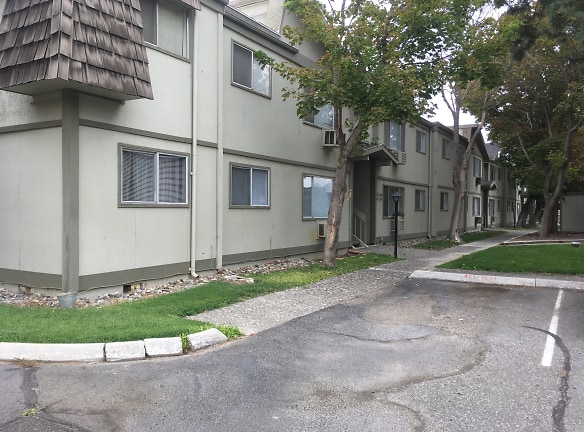 Crown Village Apts Apartments - Kennewick, WA