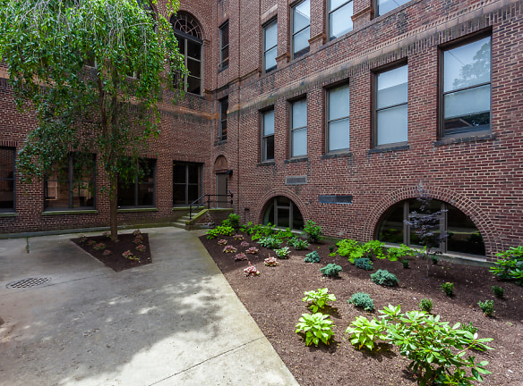 Academy Place Apartments - Corning, NY