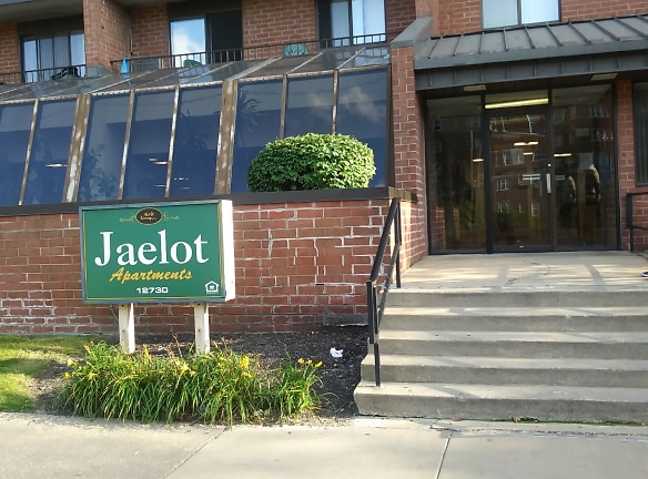 Jaelot Apartments - Cleveland, OH