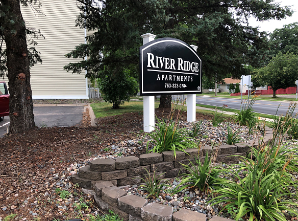 River Ridge Apartments - Anoka, MN