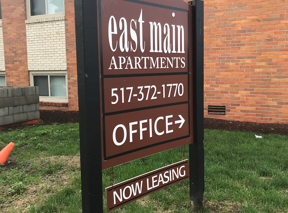 East Main Apartments - Lansing, MI