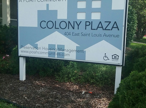 Colony Plaza Apartments - Excelsior Springs, MO
