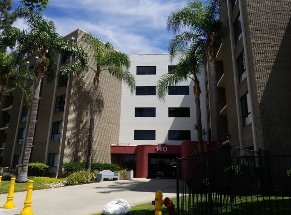 Casa La Merced Apartments - Montebello, CA