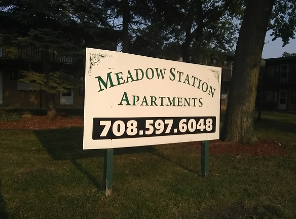 Meadow Station Apartments - Midlothian, IL
