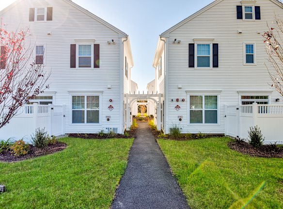 Oakland Apartments South Windsor Ct