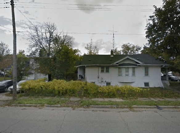 2616 Maplewood Ave - Flint, MI