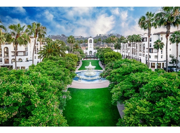 The Promenade Rio Vista Apartments - San Diego, CA