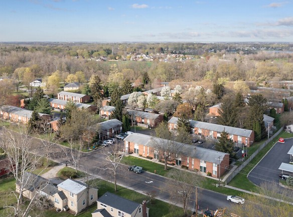 Coventry Court Townhome Apartments - Fort Wayne, IN
