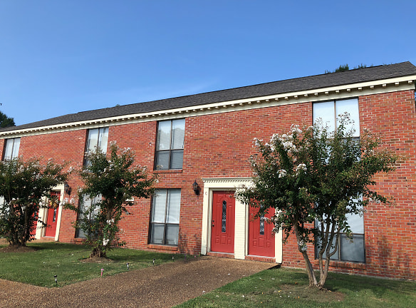 Spruil Townhomes Apartments - Starkville, MS