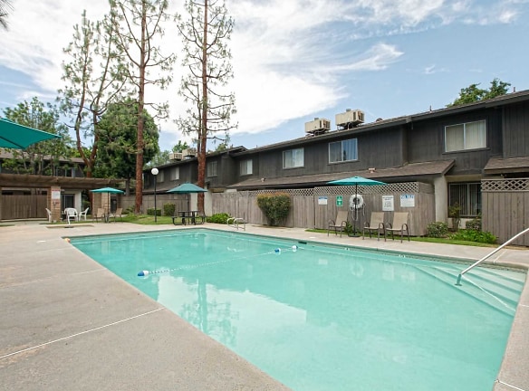 El Rio Apartment Homes - Bakersfield, CA