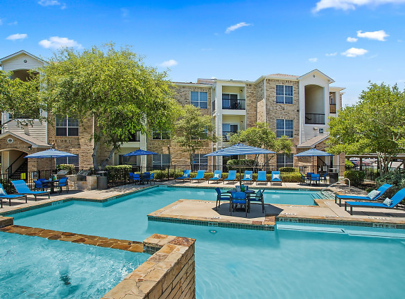 Stoneybrook Apartments & Timberbrook THs - San Antonio, TX
