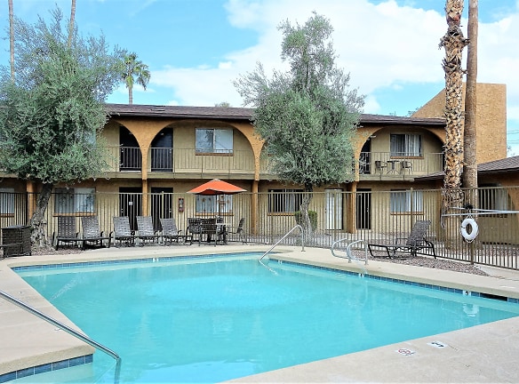 Courtyard At Encanto Apartments - Phoenix, AZ