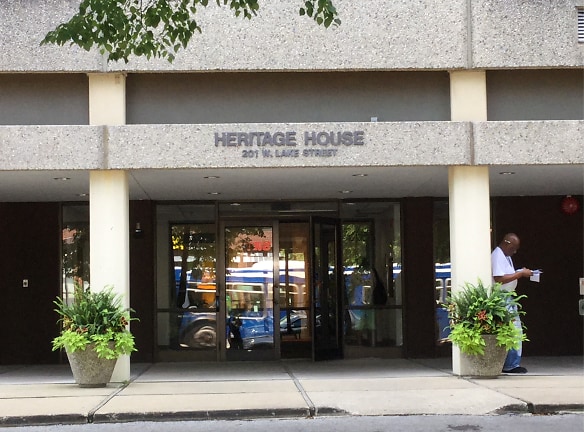 Heritage House Apartments - Oak Park, IL