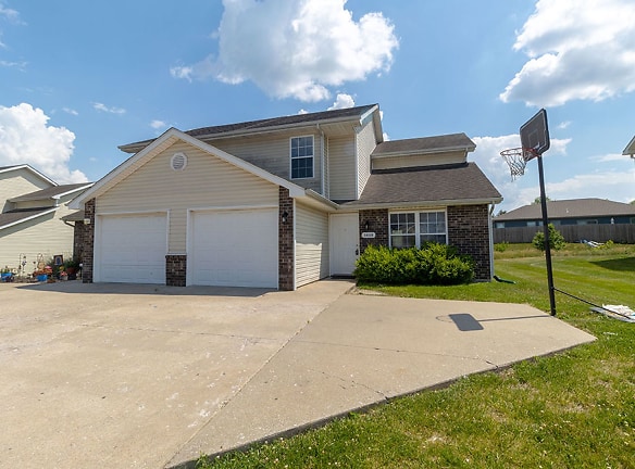 5808-5810 Canaveral Dr - Columbia, MO