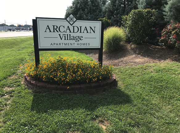 Arcadian Village Homes Apartments - Charlotte, NC