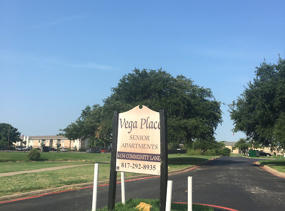 Vega Place Apartments - Fort Worth, TX