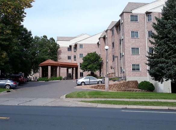 Woodland Mounds Apartments - Maple Grove, MN