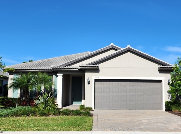 3938 Spotted Eagle Wy - Fort Myers, FL