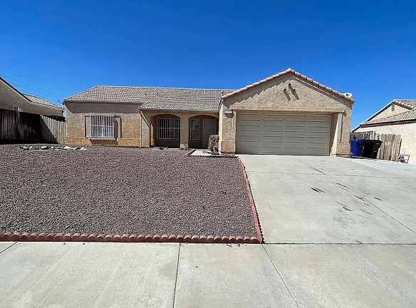 12332 Softwind Dr - Victorville, CA