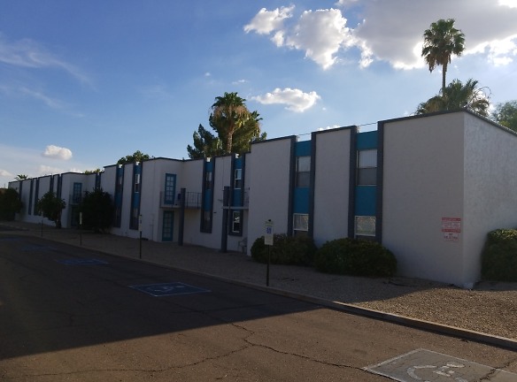 Scottsdale 5th Avenue Apartments - Scottsdale, AZ