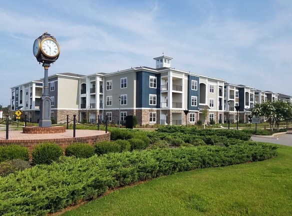 Boulevard At 3200 Apartments - Suffolk, VA