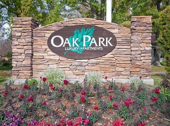 Oak Park Apartments - Turlock, CA