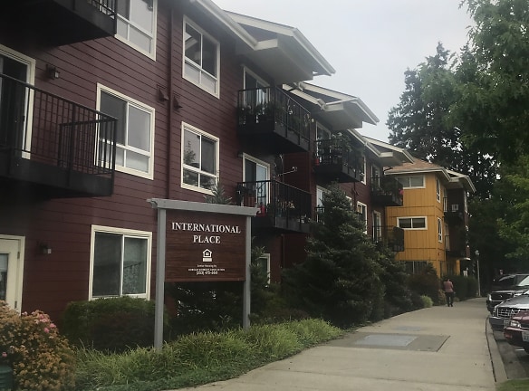 International Place Apartments - Tacoma, WA