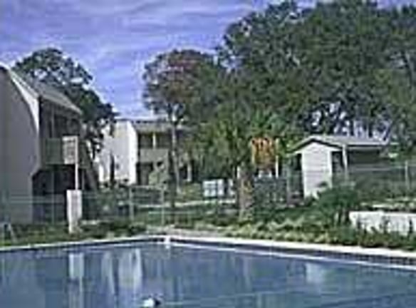 West Oaks Apartment Homes - Orlando, FL