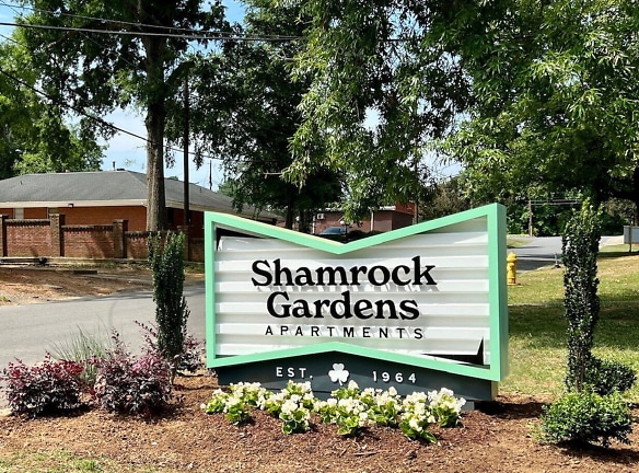 Shamrock Gardens Apartments - Charlotte, NC