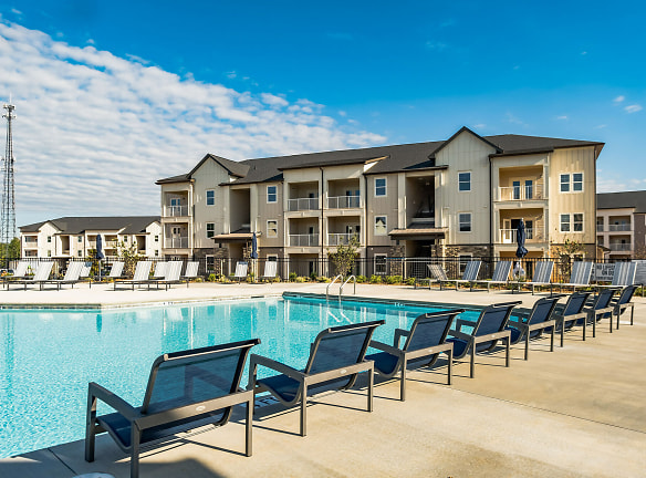 The Standard At Pinestone Apartments - Travelers Rest, SC