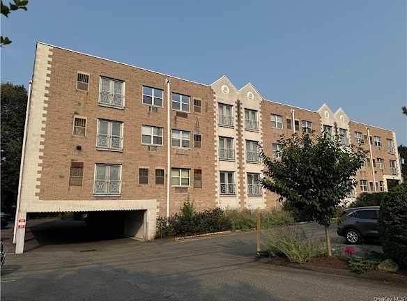 501 N Barry Ave #3E - Mamaroneck, NY