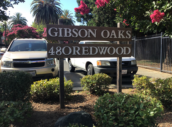 Gibson Oaks Apartments - Sacramento, CA