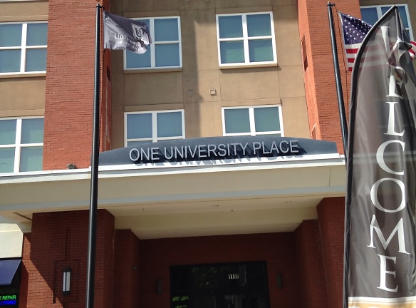 One University Place Apartments - Jackson, MS