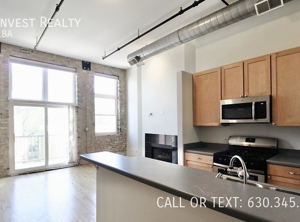 1907 N Milwaukee Ave unit 310 - Chicago, IL